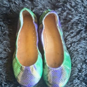 Custom purple/green/gold snakes size 9 Tieks